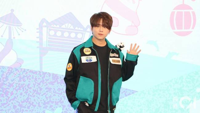 曝姜涛在香港服药堕海！已被送往医院暂无生命危险