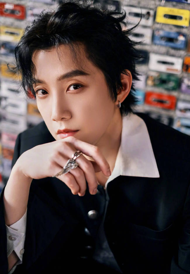 张艺凡方辟谣与范世錡恋情：艺人目前单身