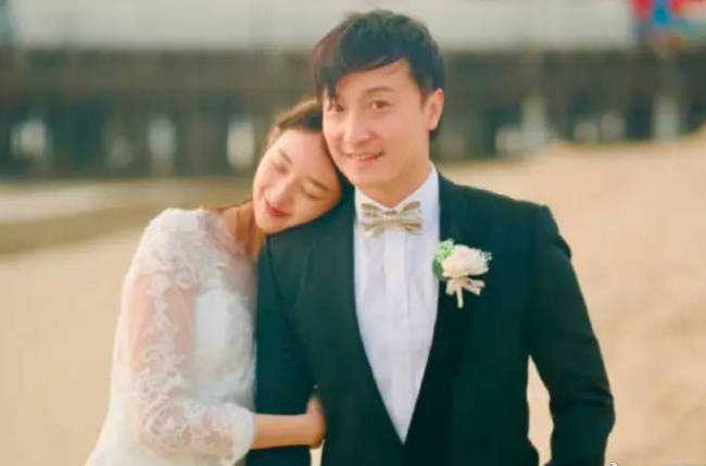 方力申官宣妻子怀孕：我将要做爸爸了